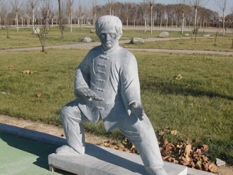 Pomnik adepta Taijiquan